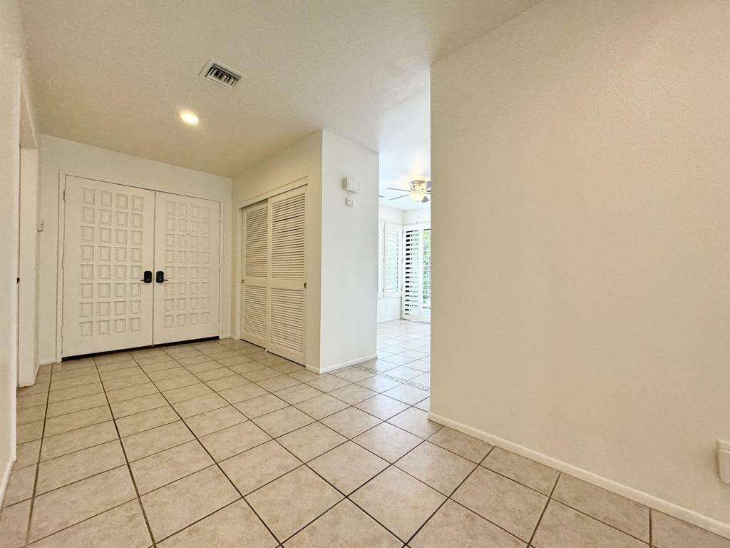 Property Photo:  62 Calle Solano  CA 92270 