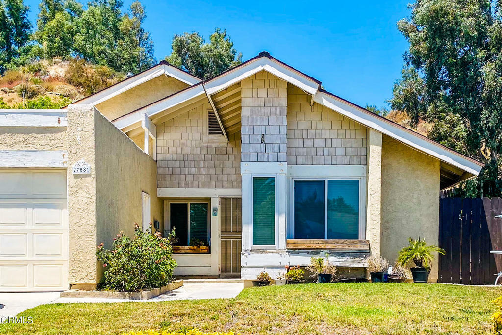 Property Photo:  27581 Pamplico Drive  CA 91354 