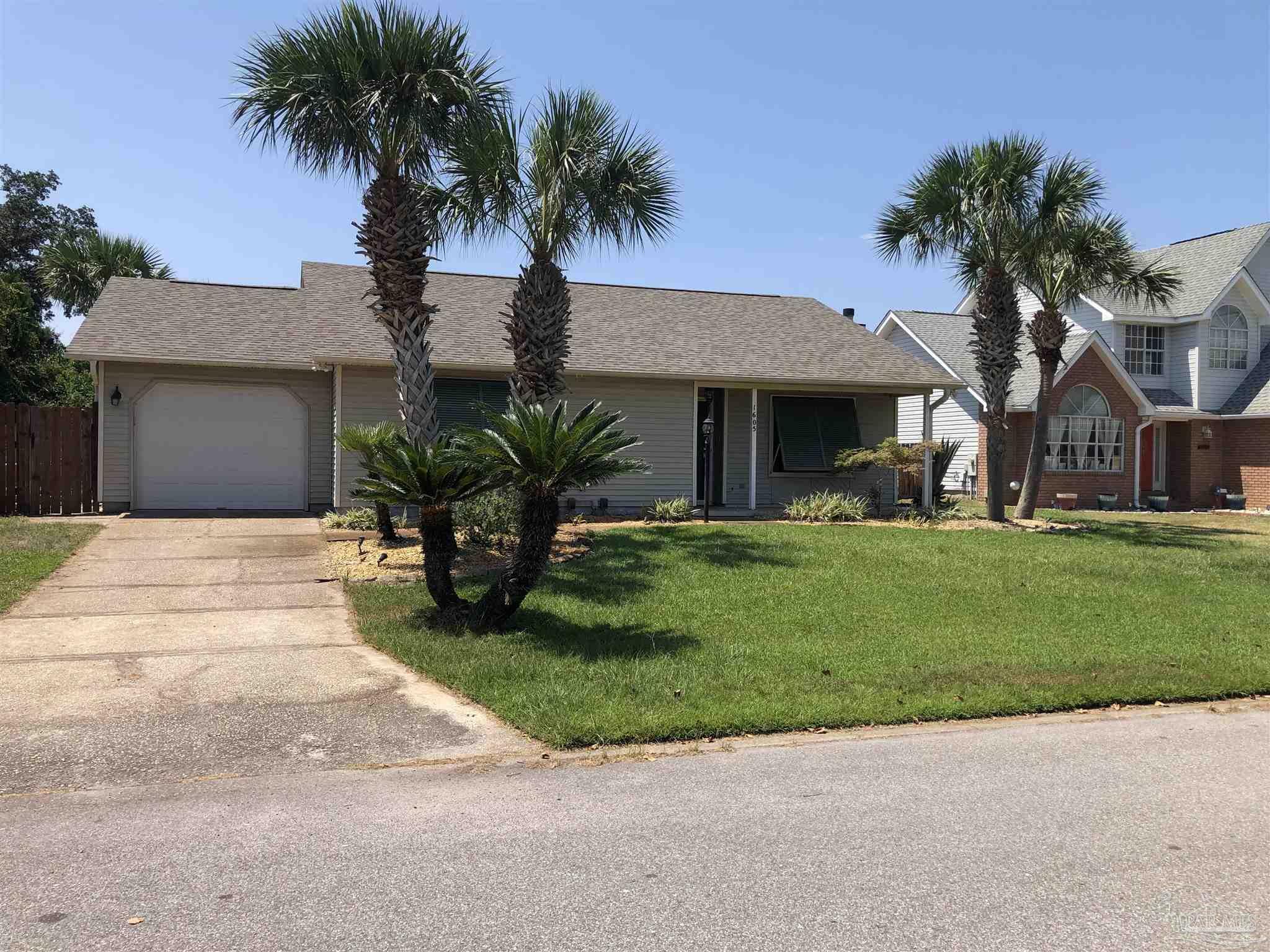 Property Photo:  1605 Llani Ln  FL 32563 