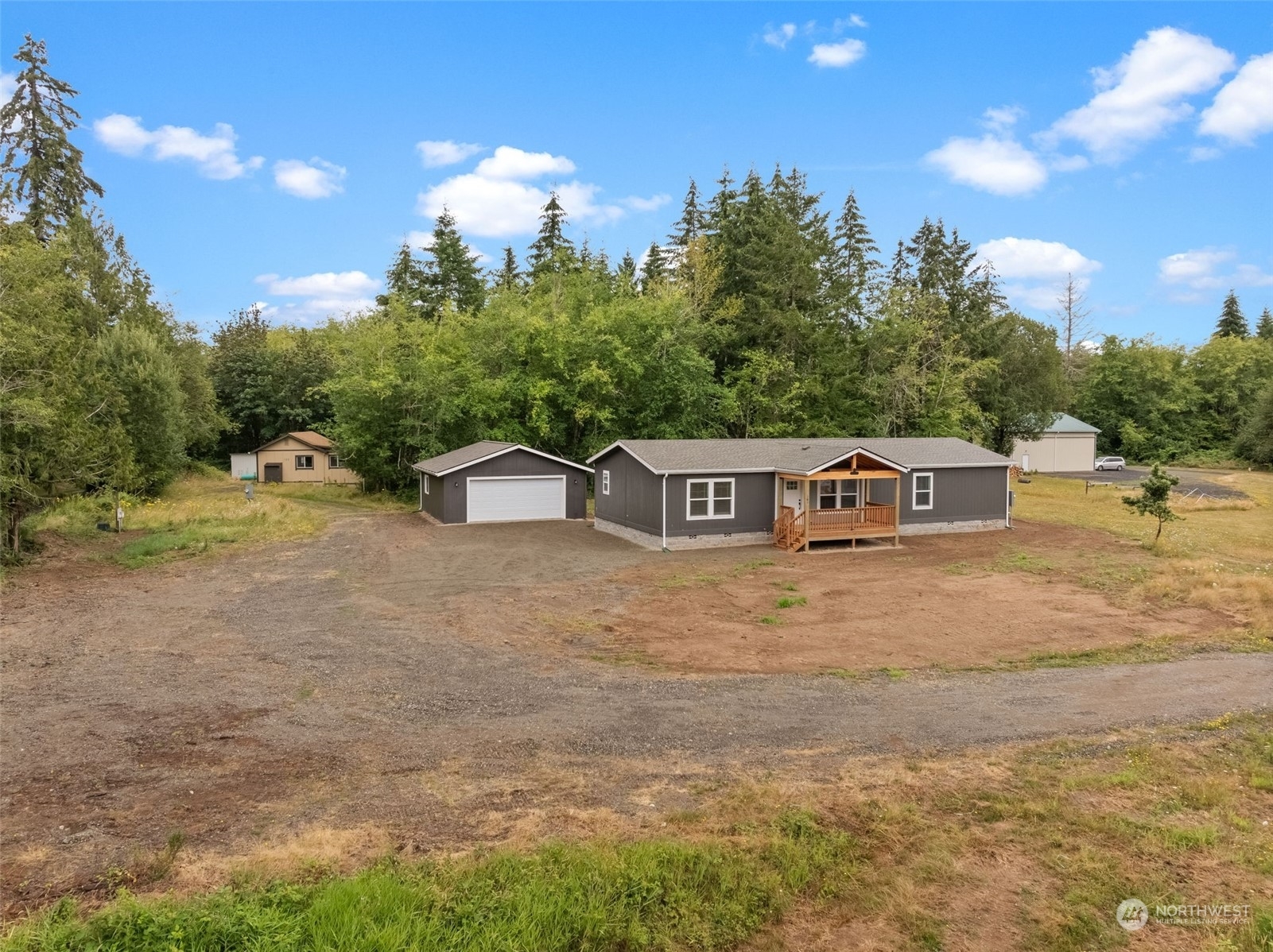 Property Photo:  141 E Lizzy Ln Lane  WA 98584 