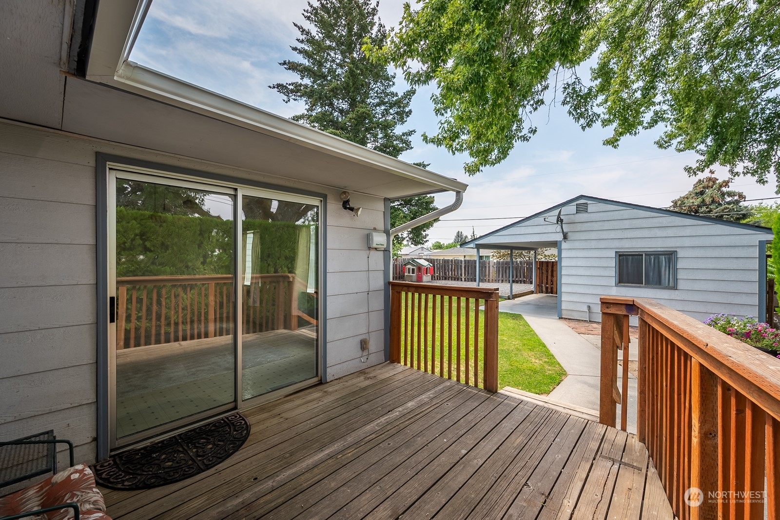 Property Photo:  73 D Street SE  WA 98823 