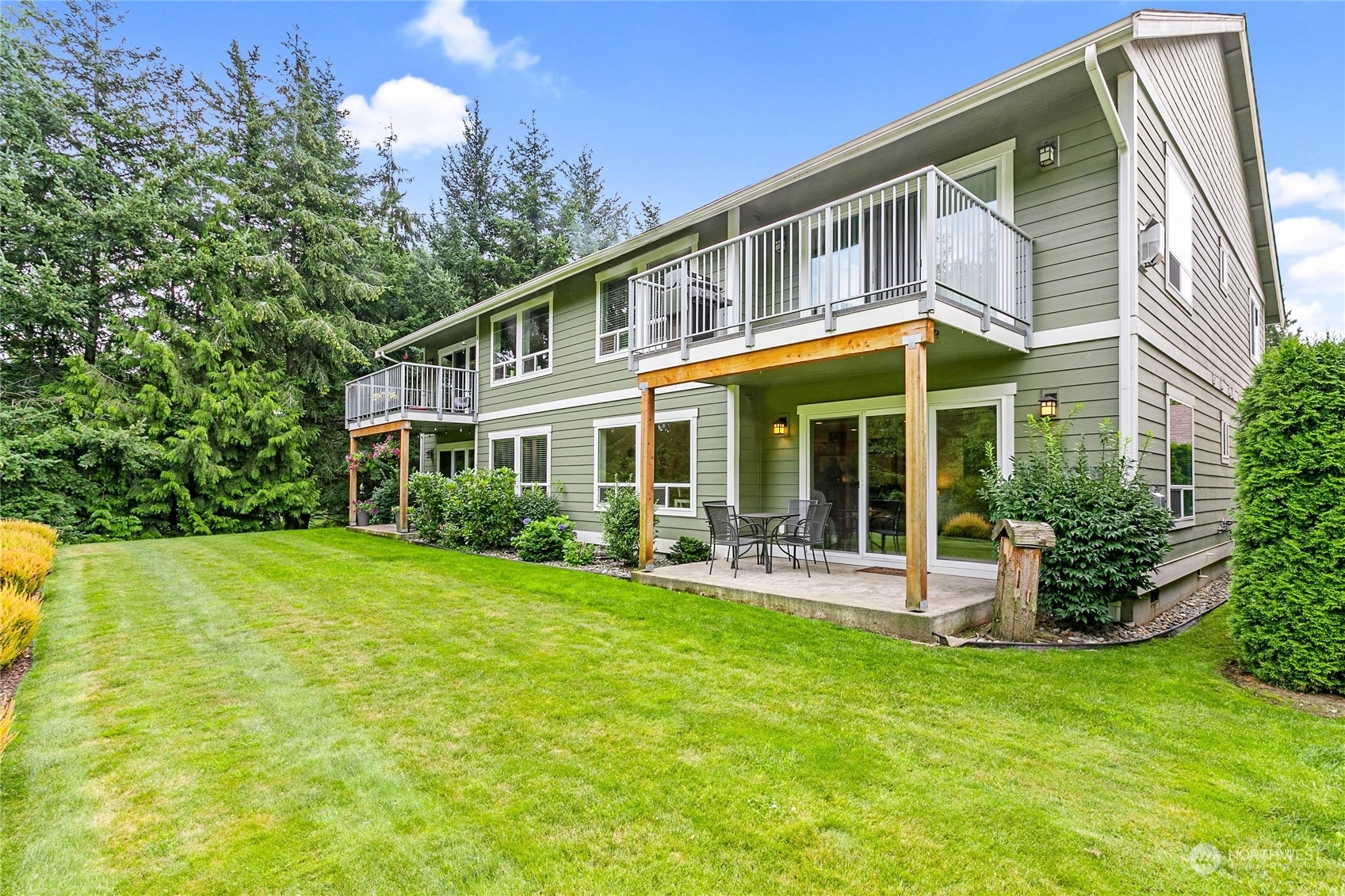 Property Photo:  1632 Liberty Street 101  WA 98264 