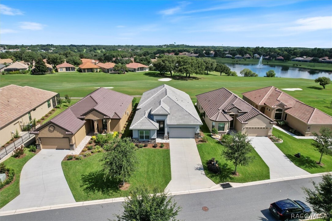 Property Photo: 1343 W Greenmeadow Path FL 34442