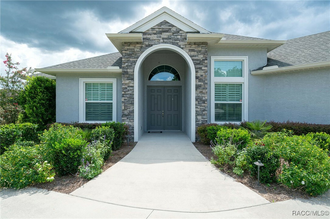 Property Photo:  2571 N Brentwood Circle  FL 34461 