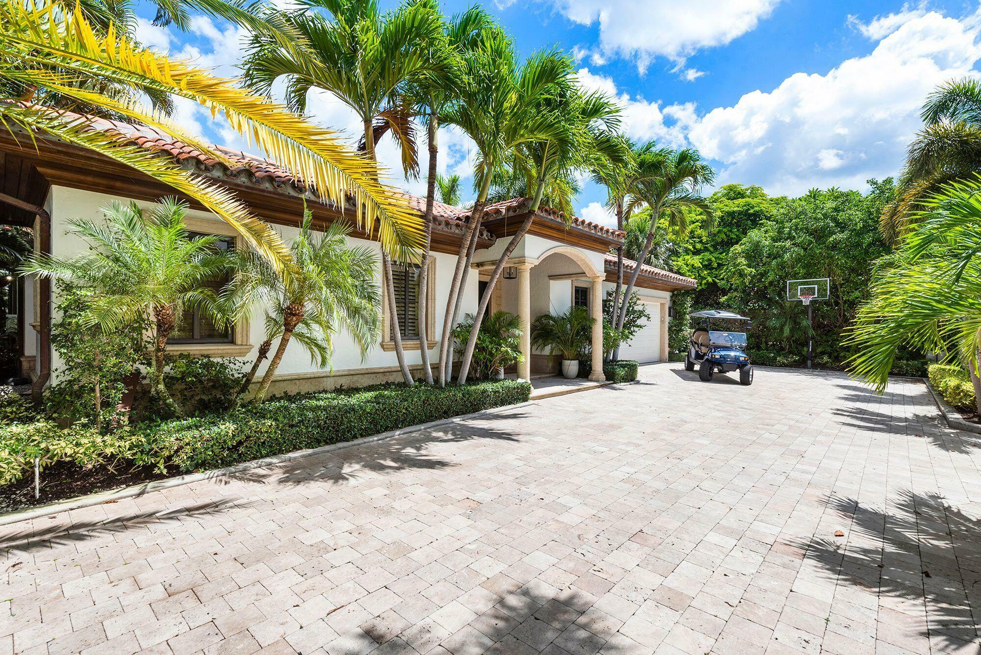 Property Photo:  14 Harbor Drive  FL 33460 