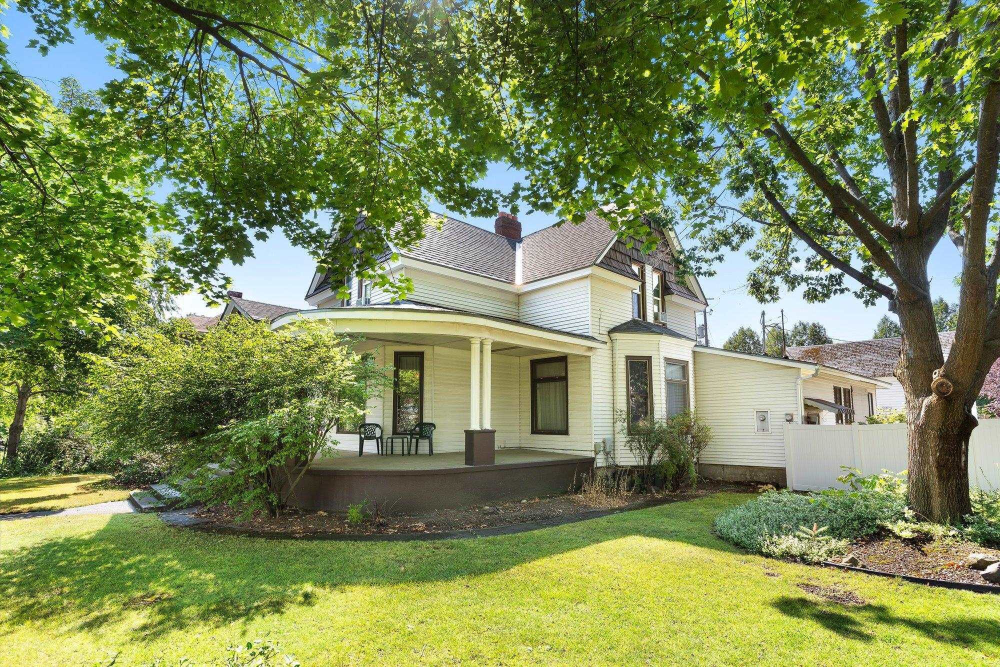 Property Photo: 1004 E Mission Ave WA 99202