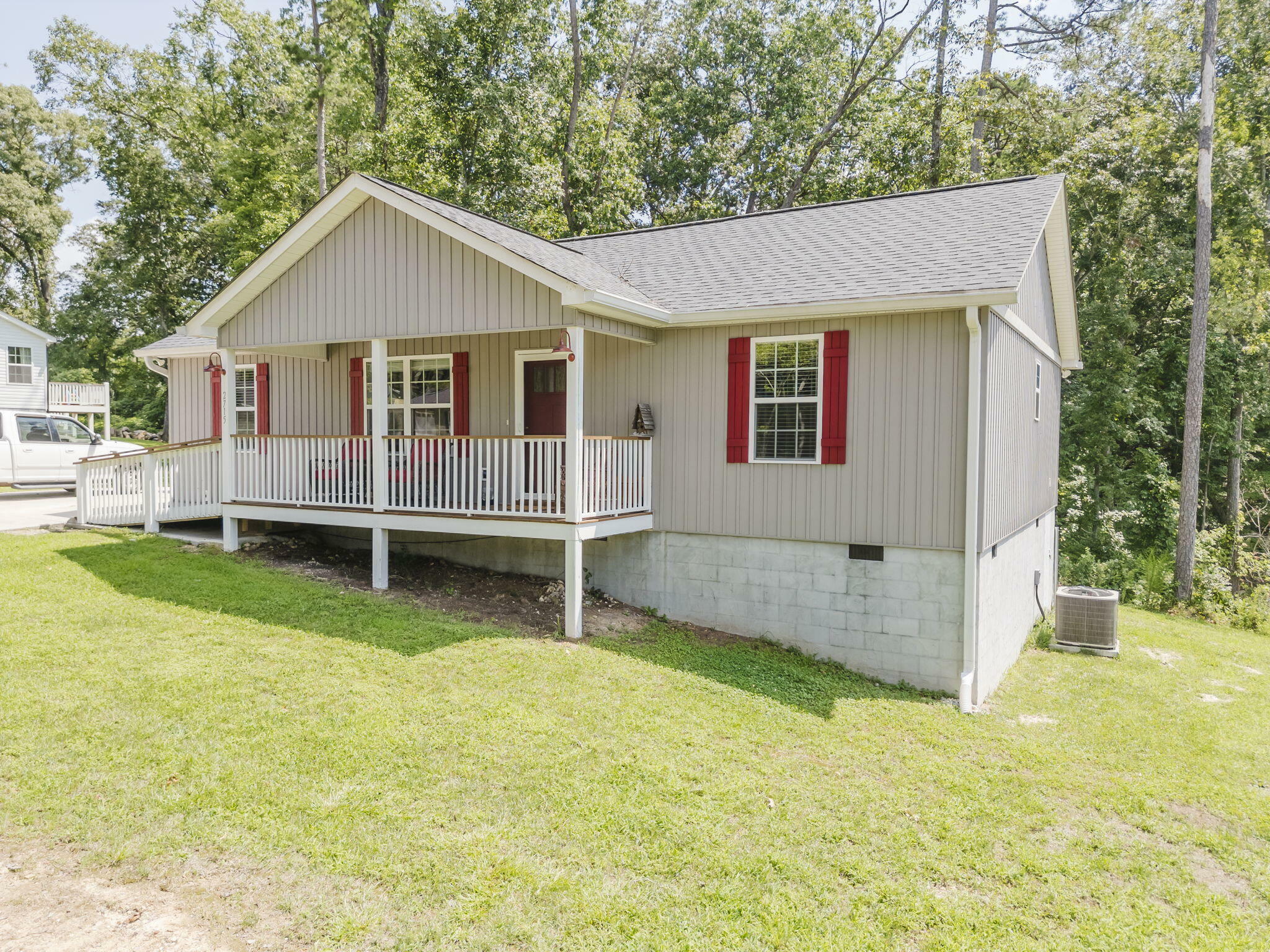 Property Photo:  2715 Quarles Rd  GA 30740 