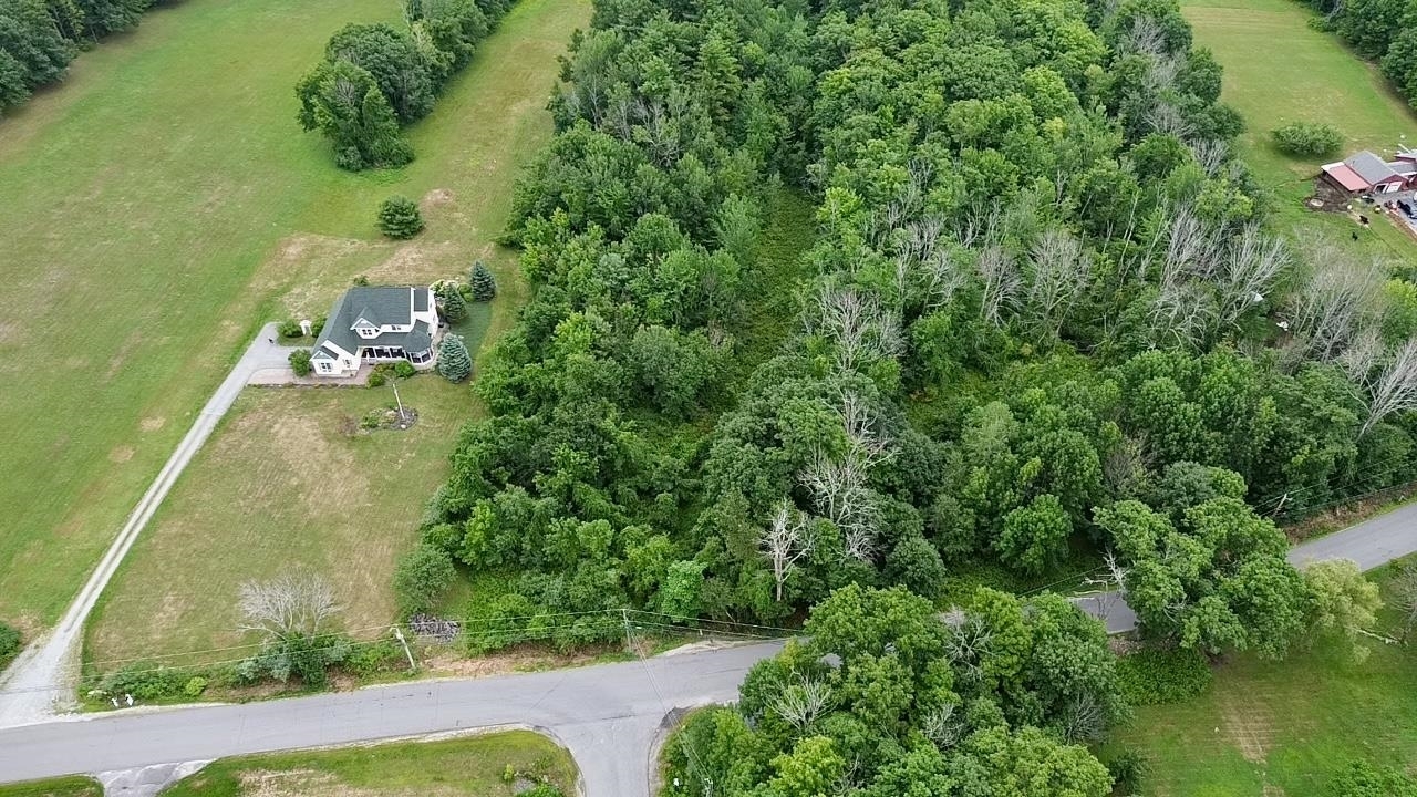 Property Photo:  237 Flanders Memorial Road  NH 03281 