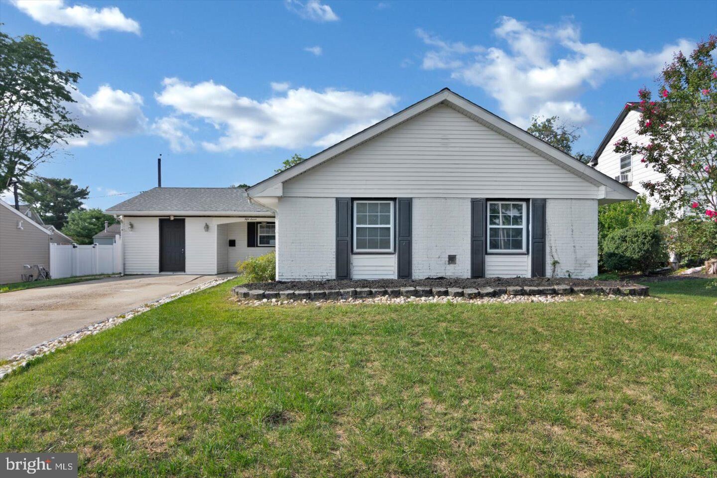 Property Photo:  57 Buckeye Lane  NJ 08046 