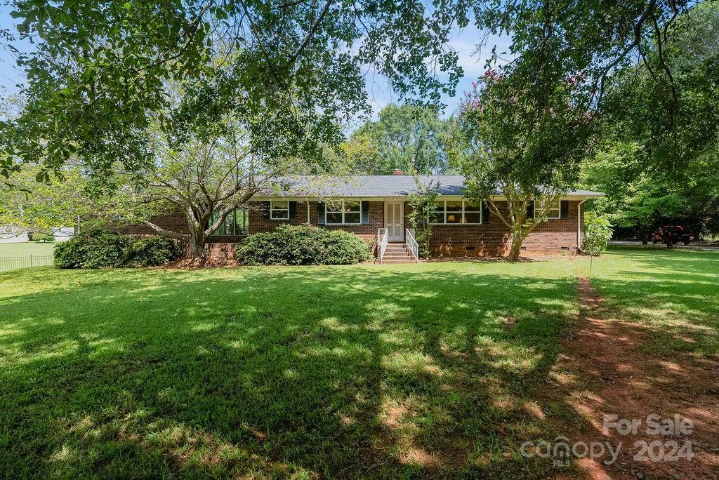 Property Photo:  14133 Thompson Road  NC 28227 