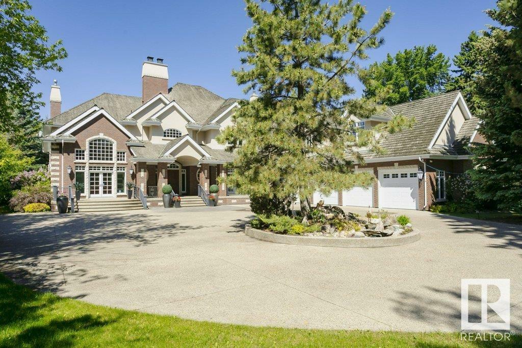 Photo de la propriété:  5604 Whitemud Road NW  AB T6H 4N3 