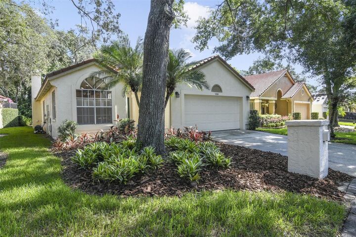 Property Photo:  1004 E Pebble Beach Circle  FL 32708 