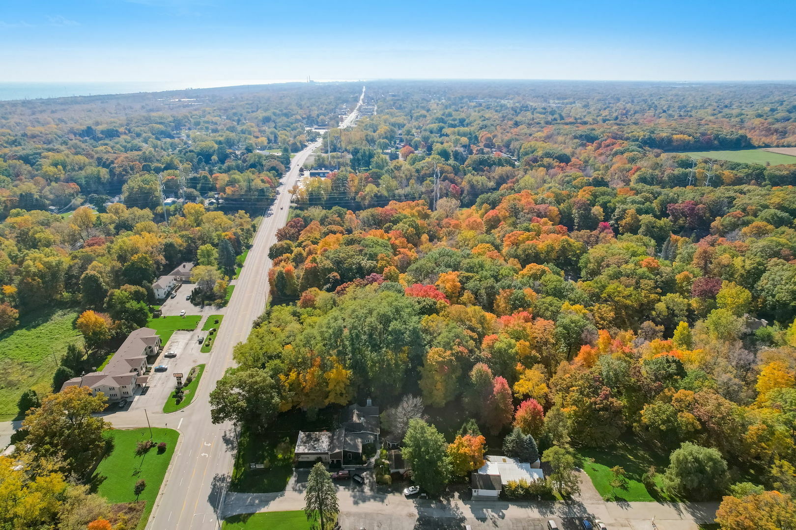 Property Photo:  1400 Sheridan Road  IL 60096 