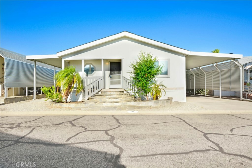 Property Photo:  1400 W 13th Street 31  CA 91786 