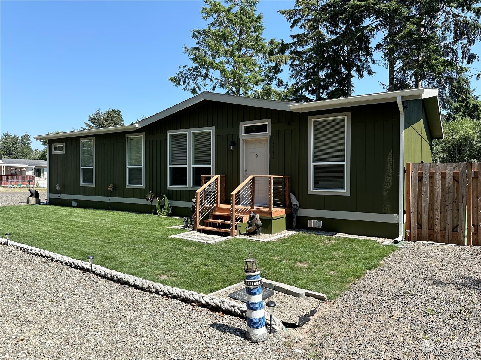 Property Photo:  32112 N Place  WA 98640 