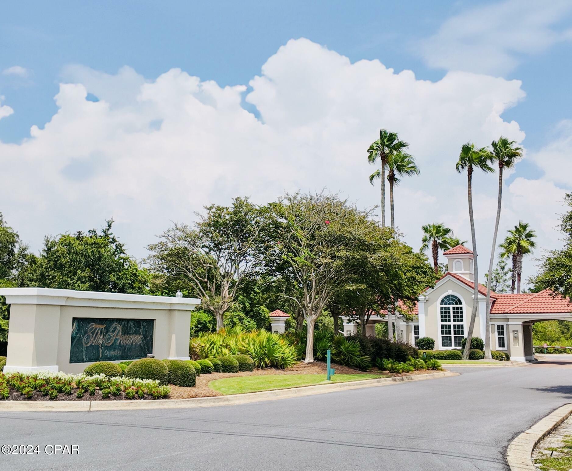 Property Photo:  3502 Fox Run Boulevard  FL 32408 