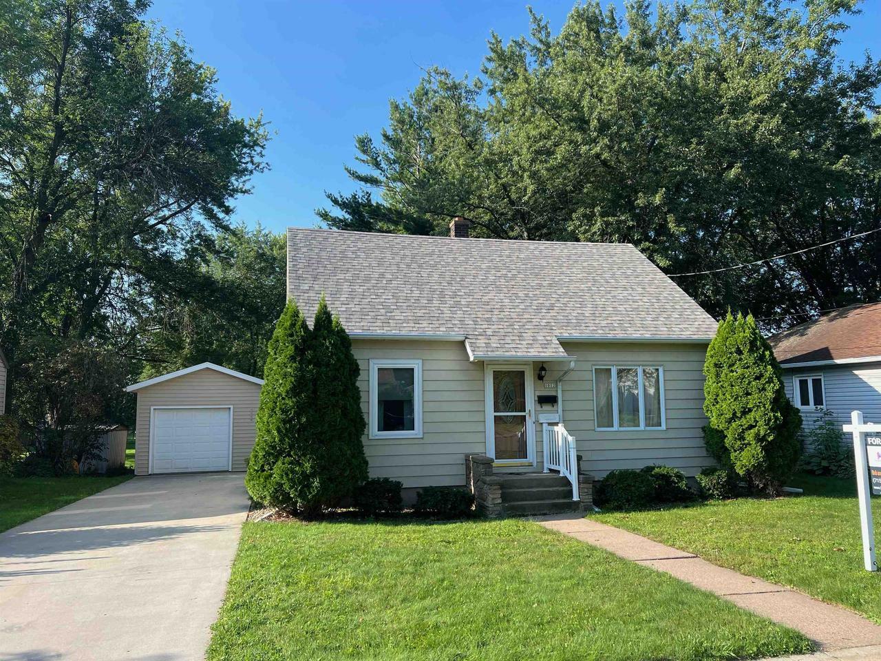 Property Photo: 1012 Park Street WI 54449