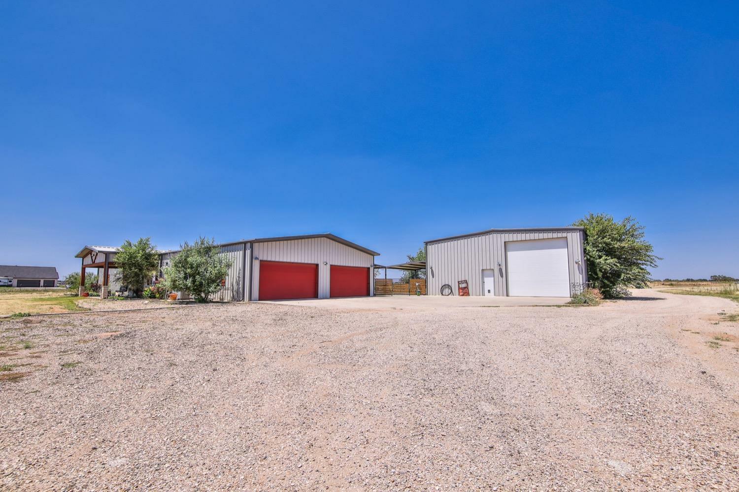 Property Photo:  3001 County Road 6000  TX 79415 