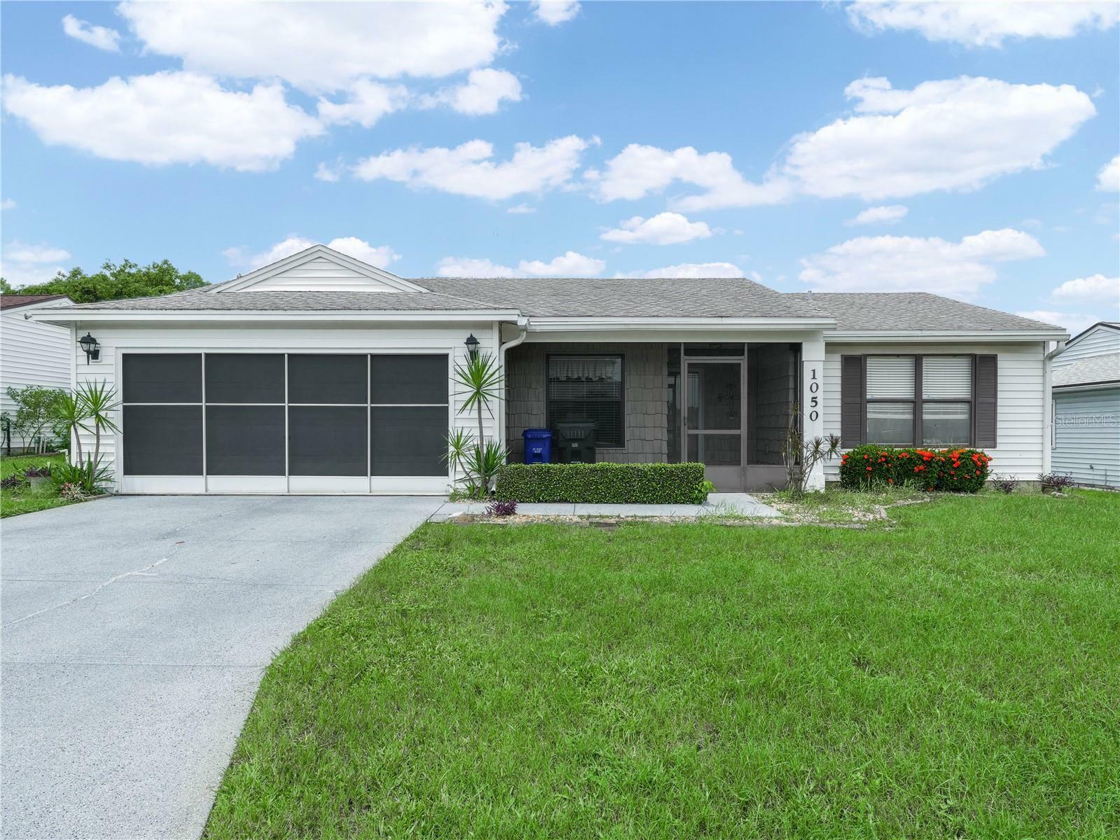 Property Photo: 1050 Caracara Circle N FL 33809
