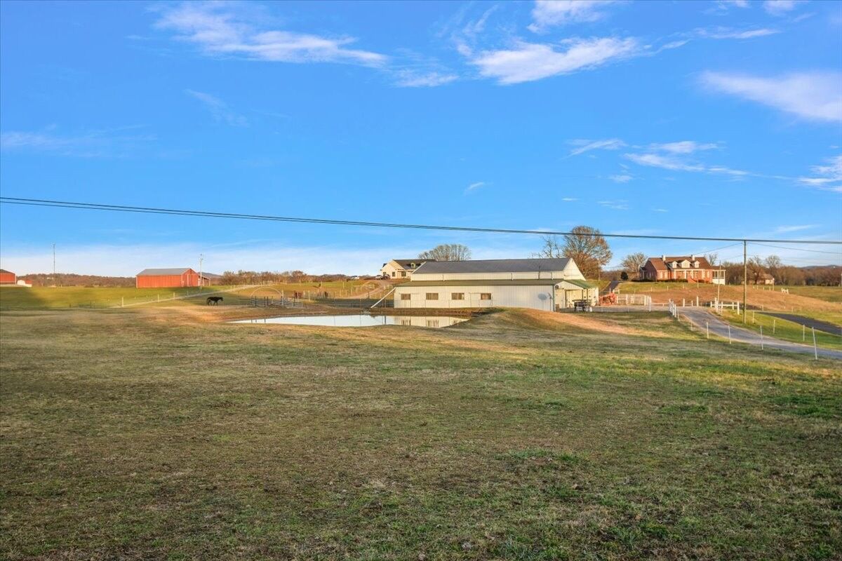 Property Photo: 143 Coble Rd TN 37160