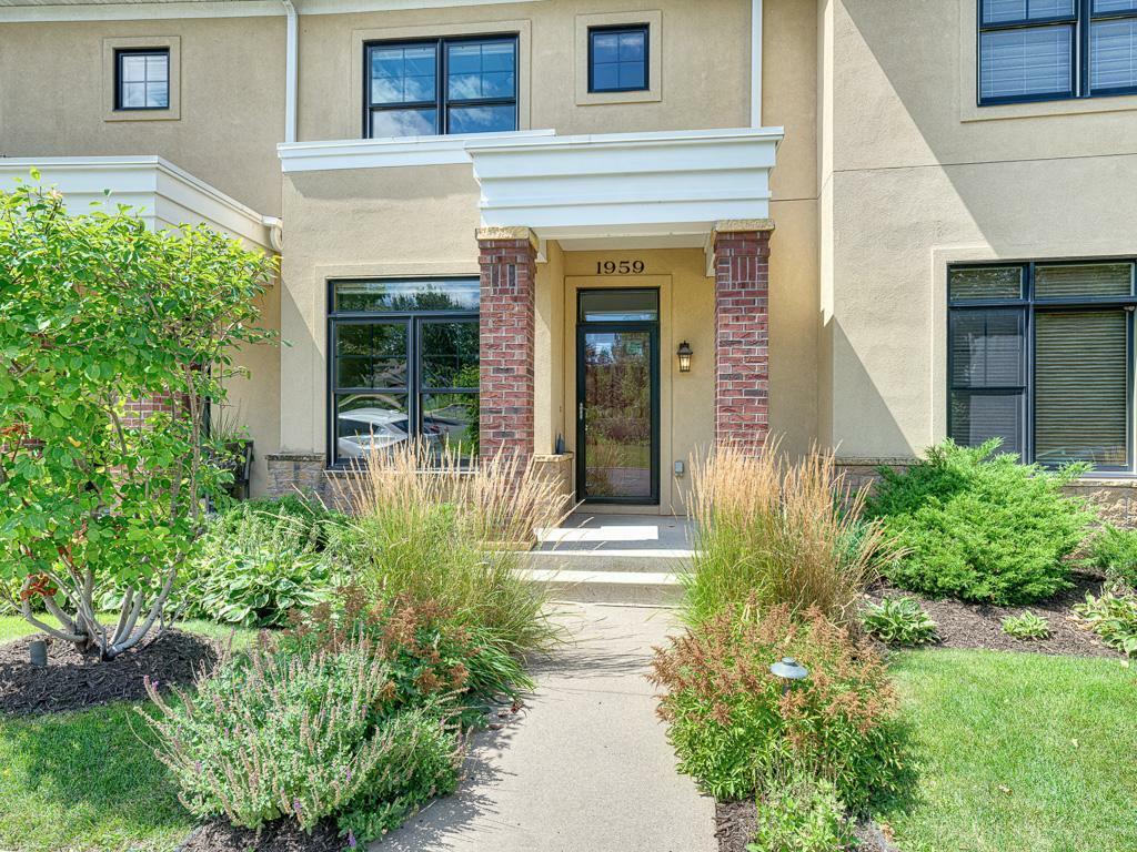 Property Photo:  1959 Oak Street  MN 55118 