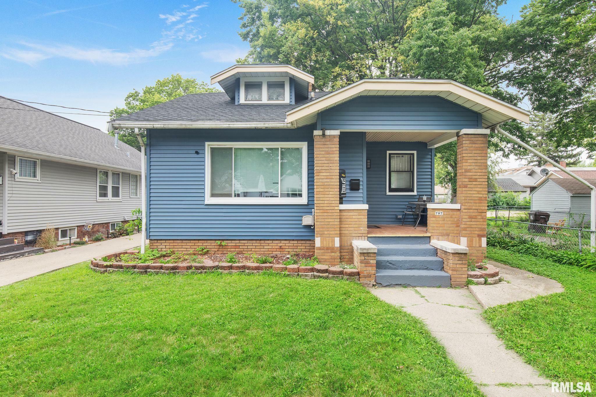 Property Photo:  707 W Willcox Avenue  IL 61604 