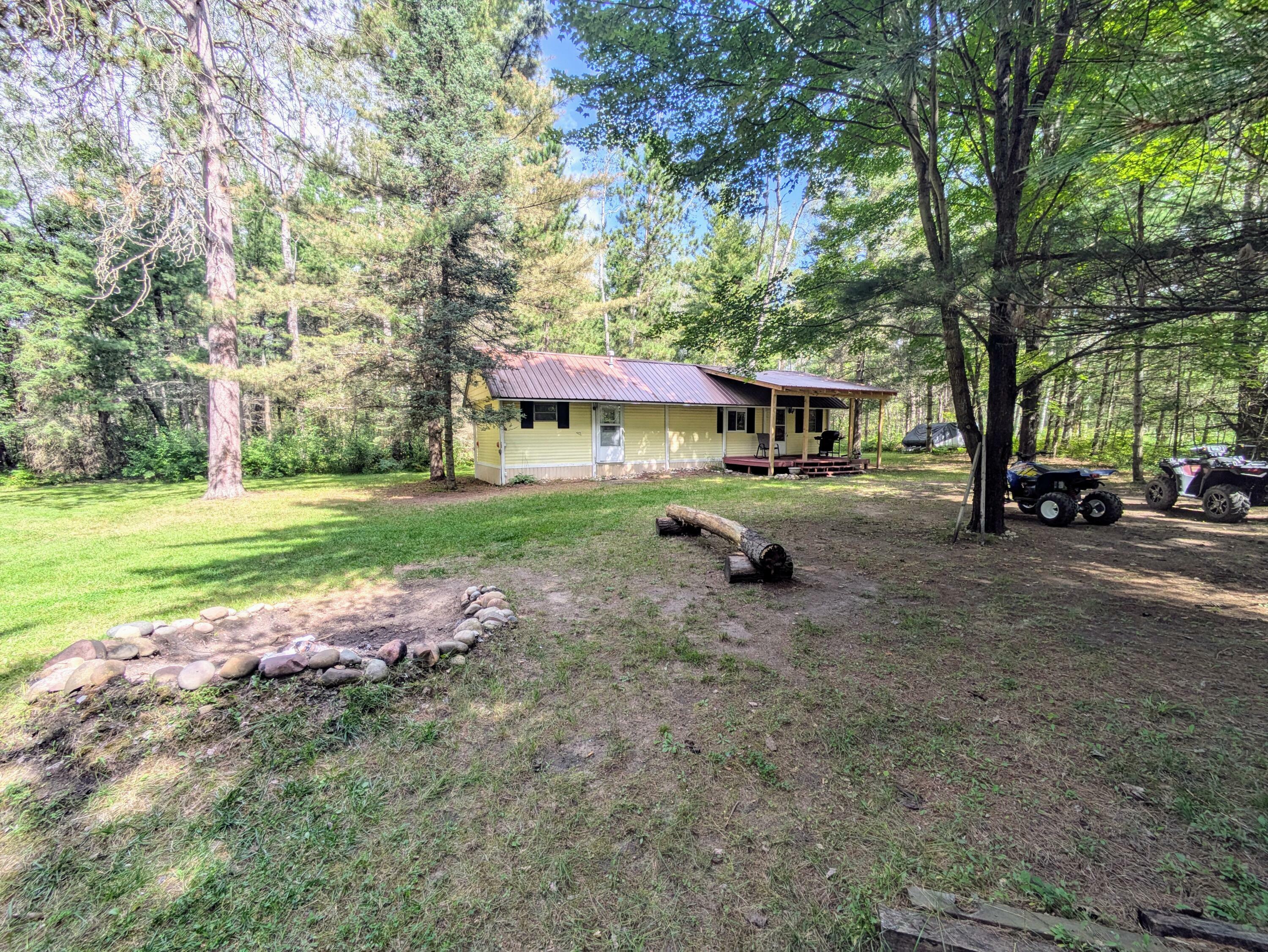 Property Photo:  416 Antler Court  MI 48653 