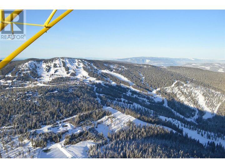 Property Photo: 440 & 450 Arnica Lane BC V1B 3M1