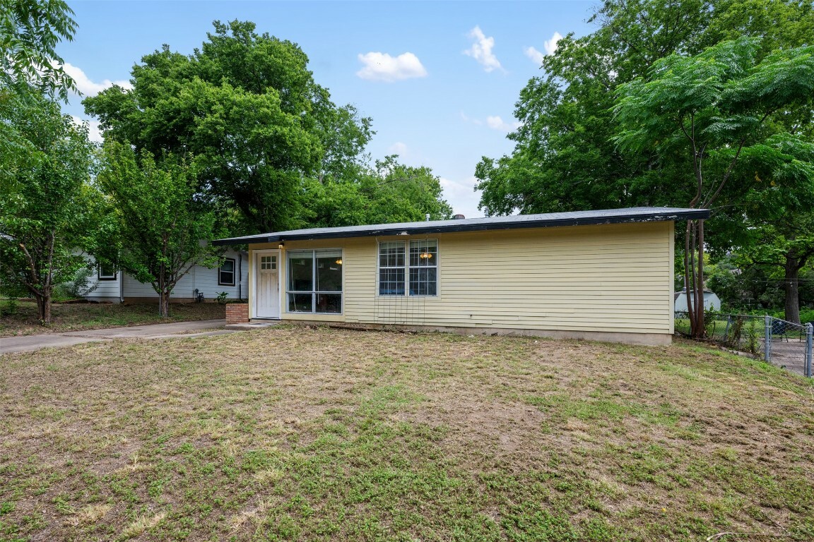 408 Clover Court  Austin TX 78745 photo