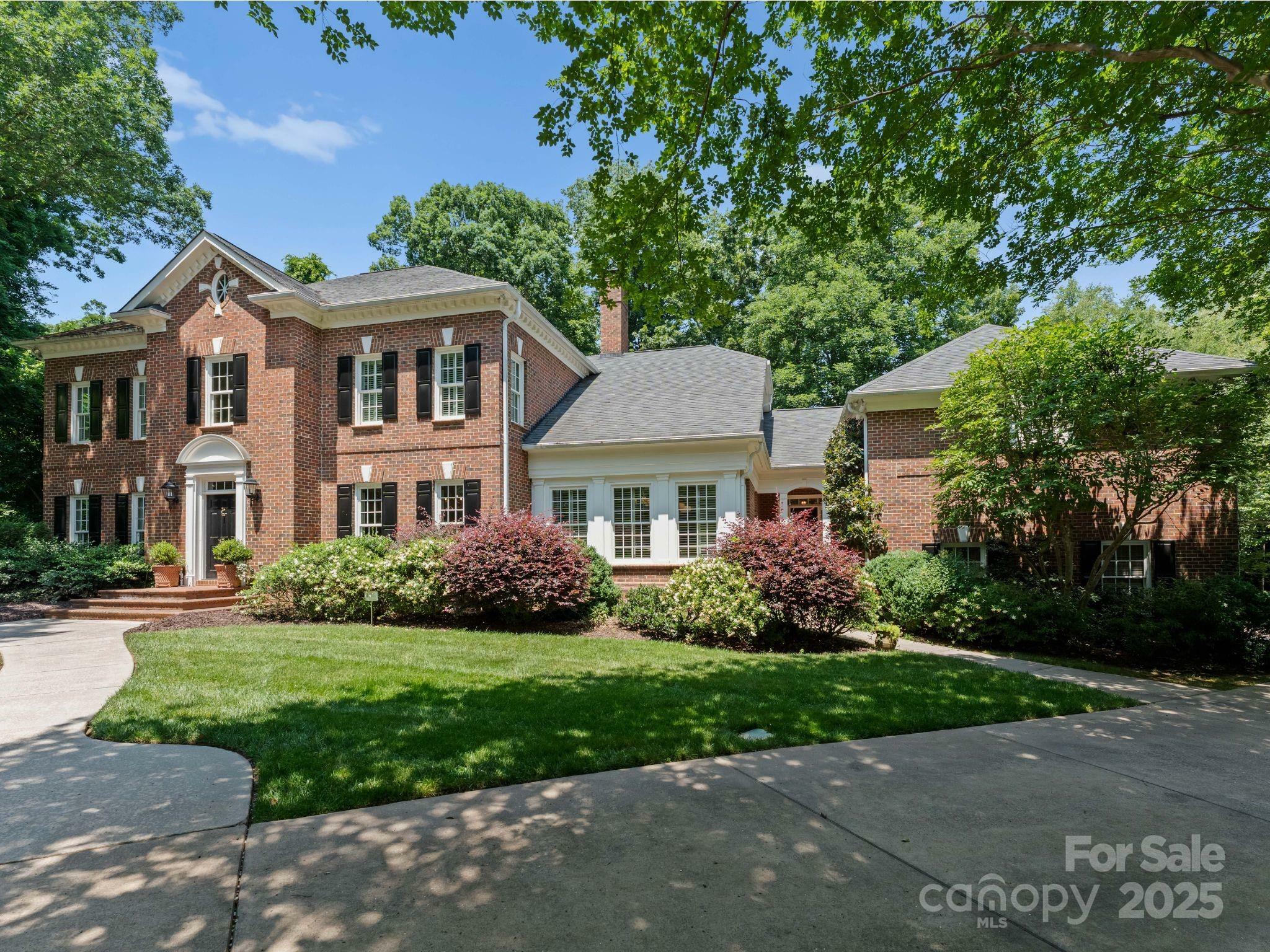 4301 Fairview Oaks Drive  Charlotte NC 28211 photo