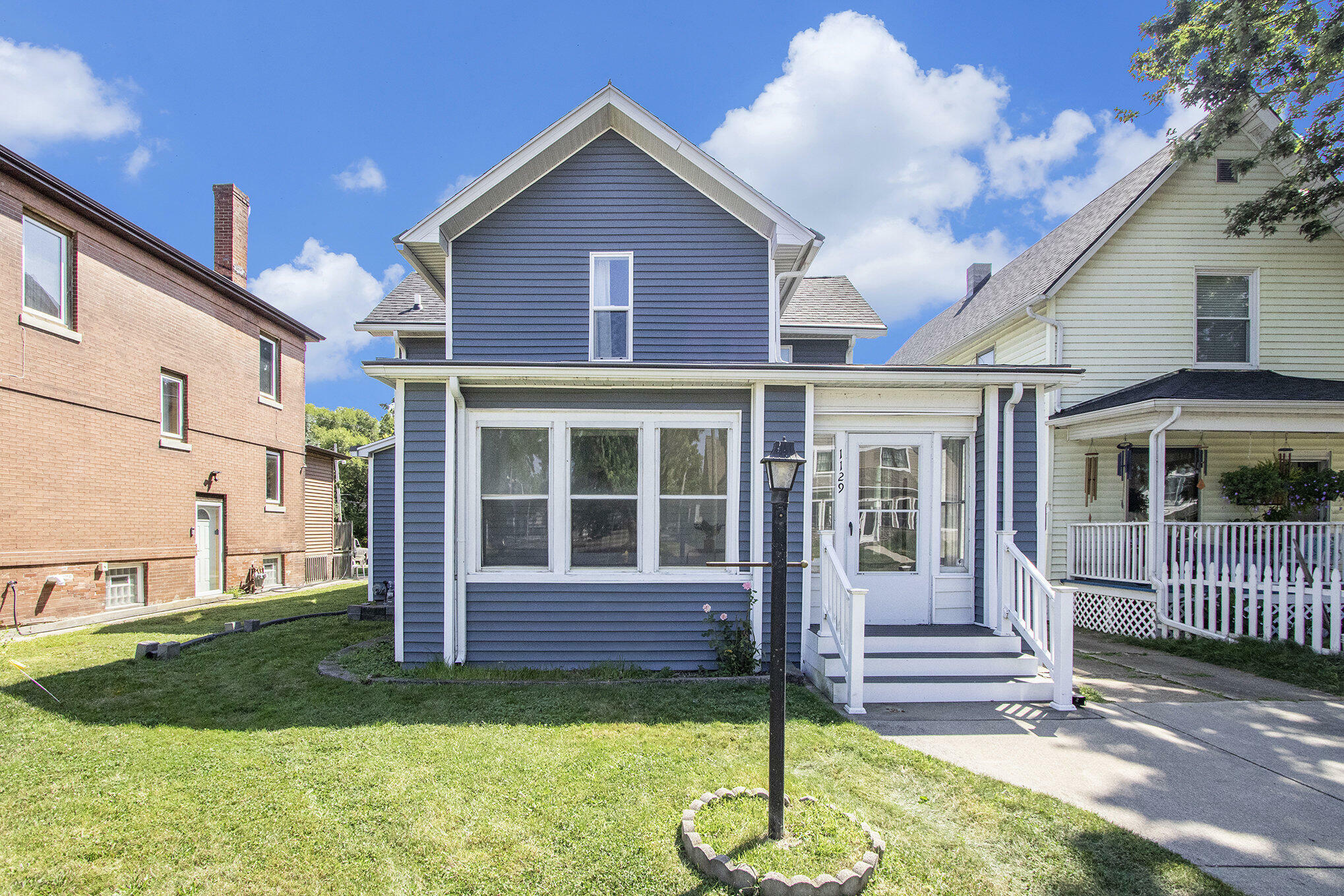 Property Photo:  1129 Niles Avenue  MI 49085 