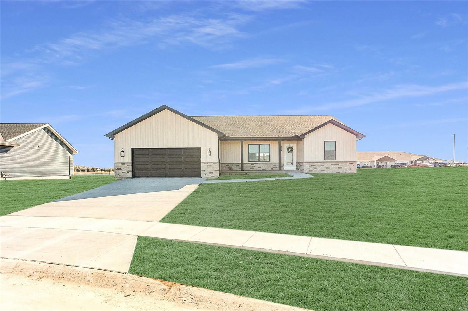 Property Photo: 136 Bay Meadow Circle IL 62067