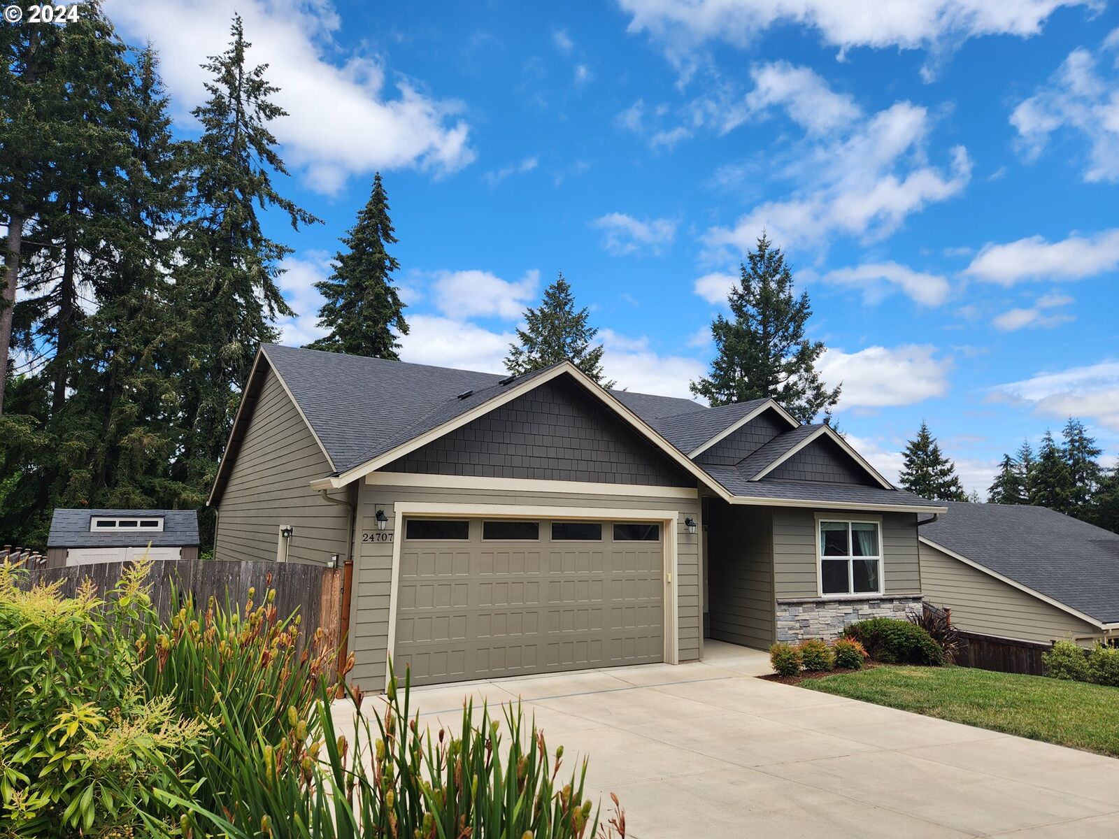 Property Photo:  24707 Nottingham St  OR 97487 