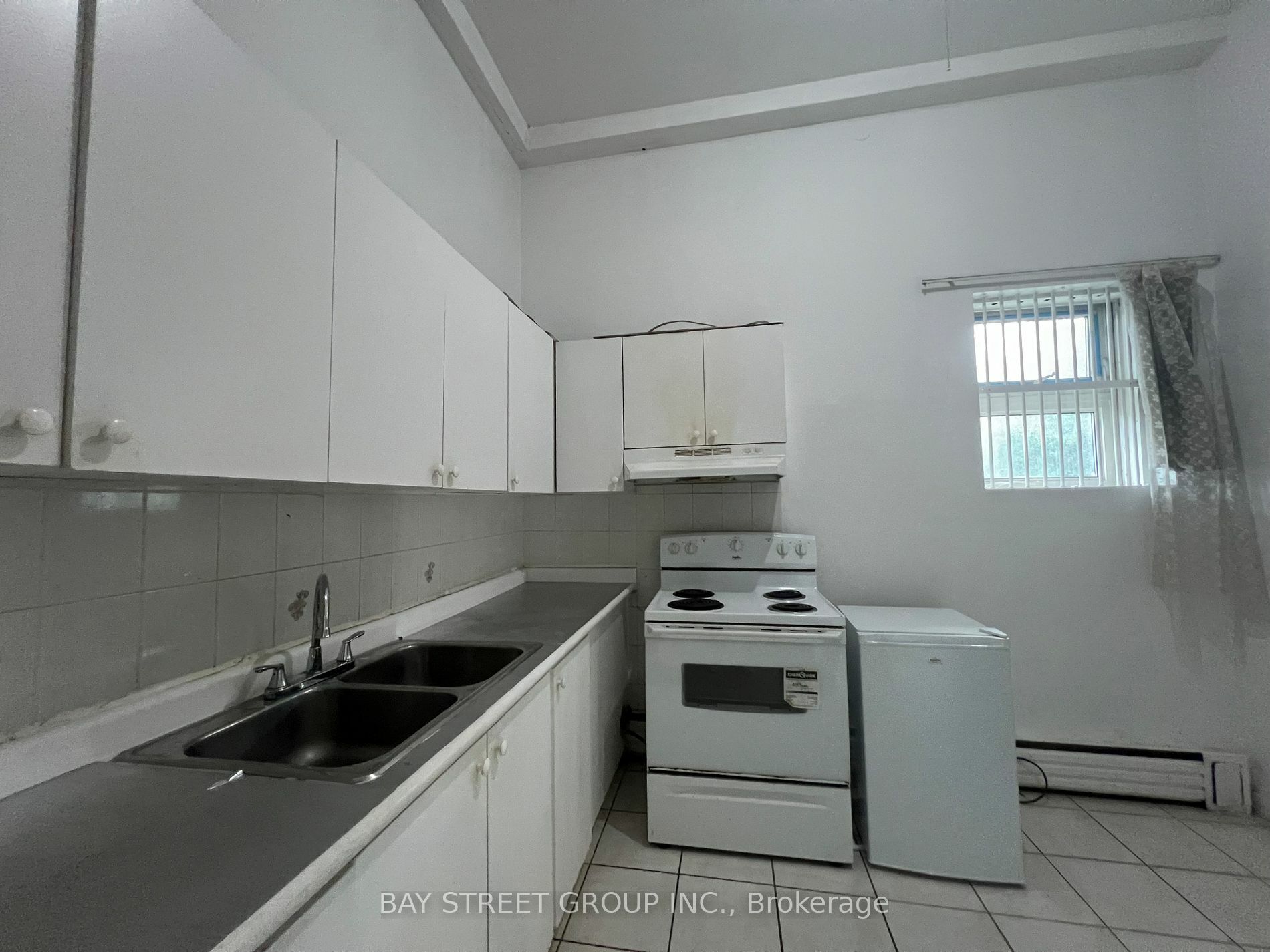 Property Photo:  2310 Lakeshore Blvd W  ON M8V 1B5 