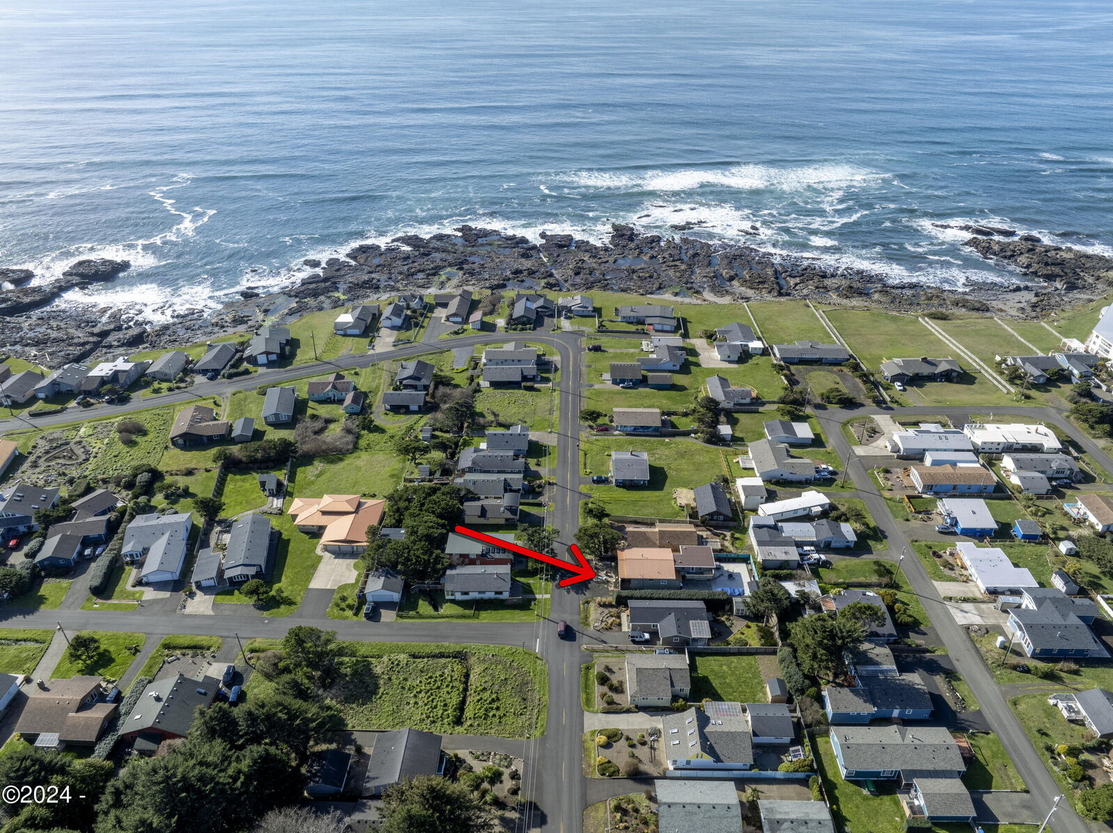 Property Photo: 425 Marine Drive OR 97498