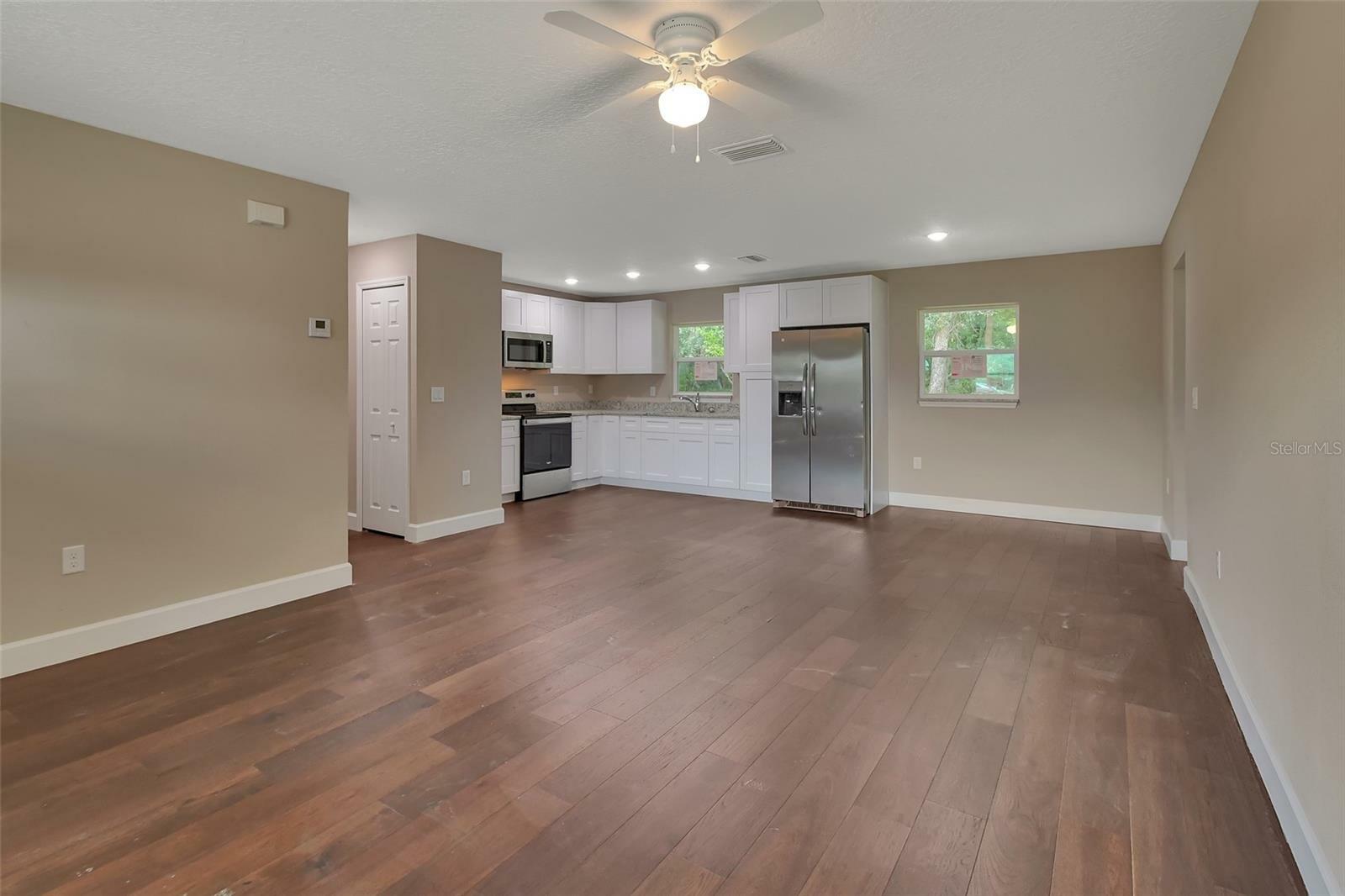 Property Photo:  215 S Frankfort Avenue  FL 32724 