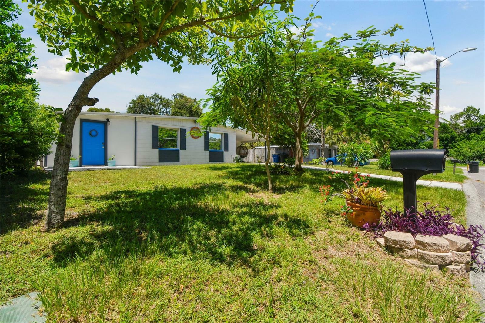 Property Photo:  1518 Nelson Avenue  FL 33755 