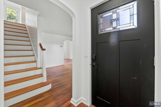 Property Photo:  7 East Walnut Street  NJ 07666 