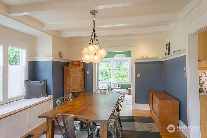 Property Photo:  1557 Madrona Drive  WA 98122 