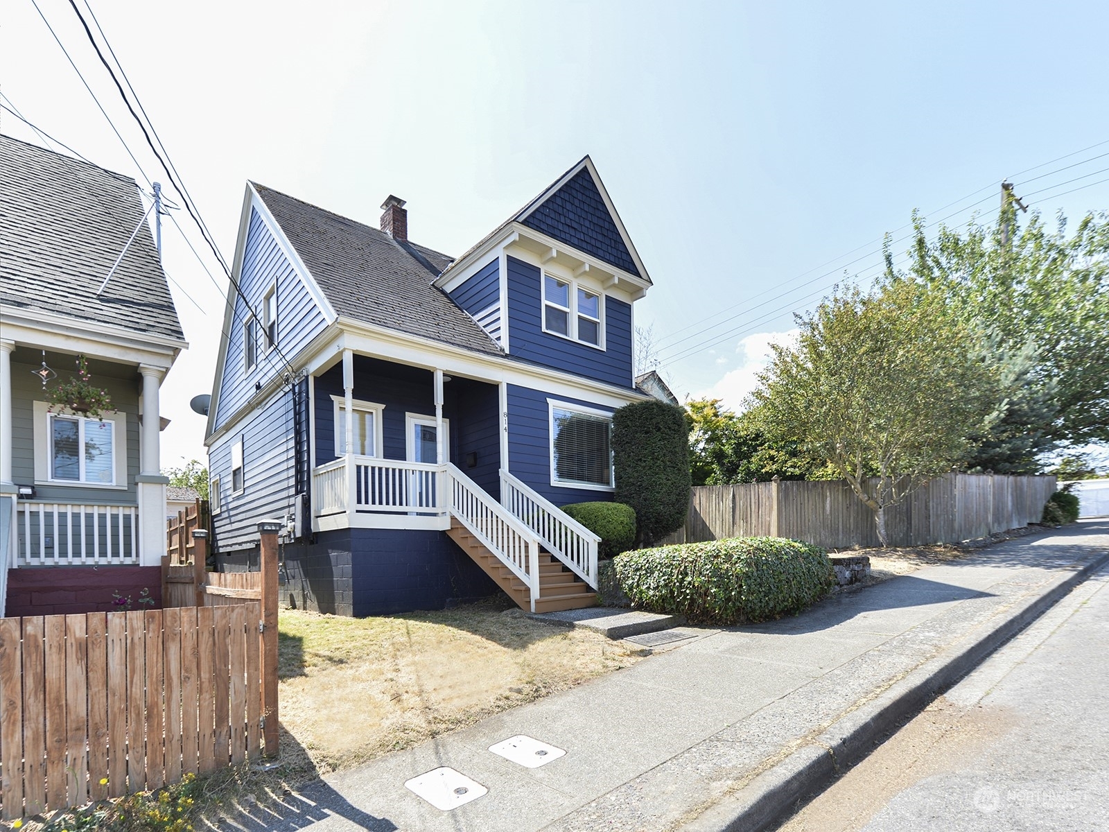 Property Photo:  814 S 15th Street  WA 98405 