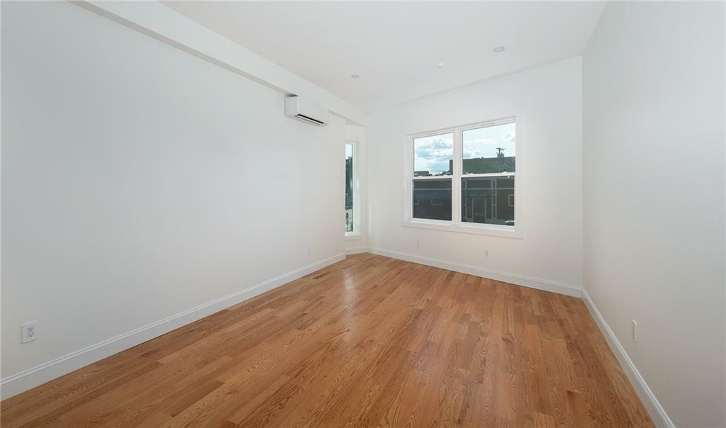 Property Photo:  117 Broadway Street 2C  RI 02903 