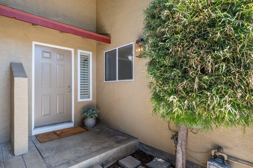 Property Photo:  2845 Wilson Common  CA 94538 