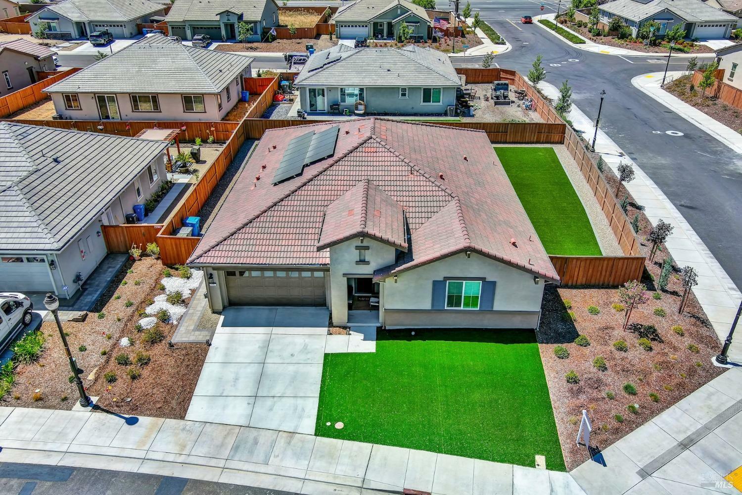 Property Photo:  590 Peony Court  CA 95620 