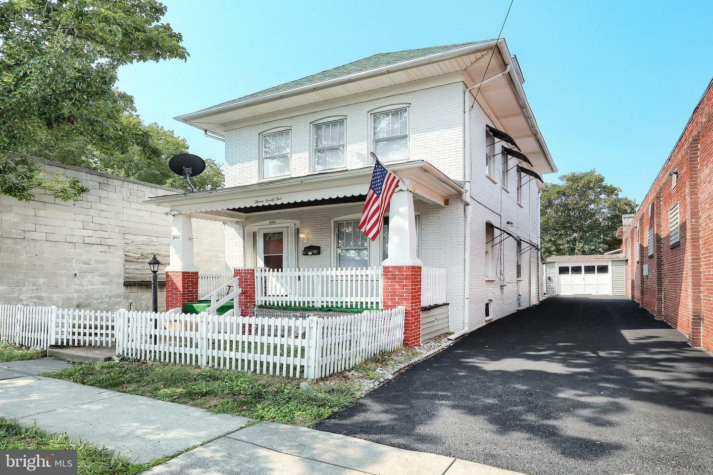 Property Photo:  342 S Pine Street  PA 17403 