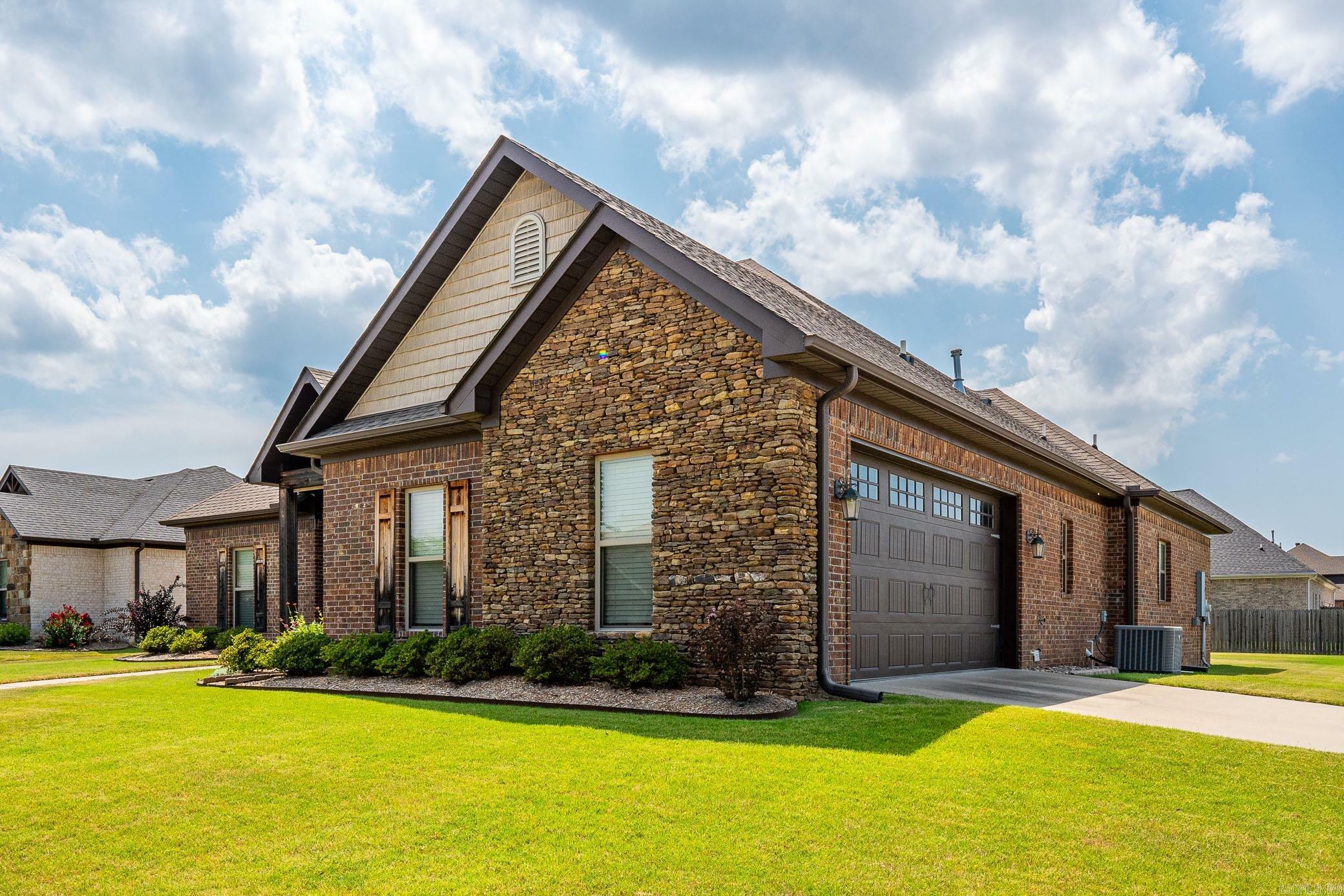 Property Photo:  1705 Josh Drive  AR 72034 