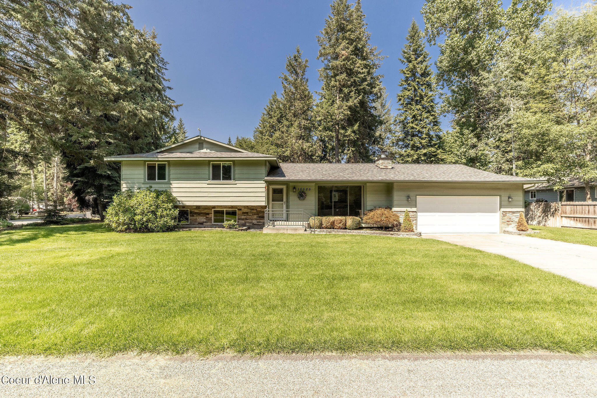 Property Photo:  12525 N Diamond Dr  ID 83835 