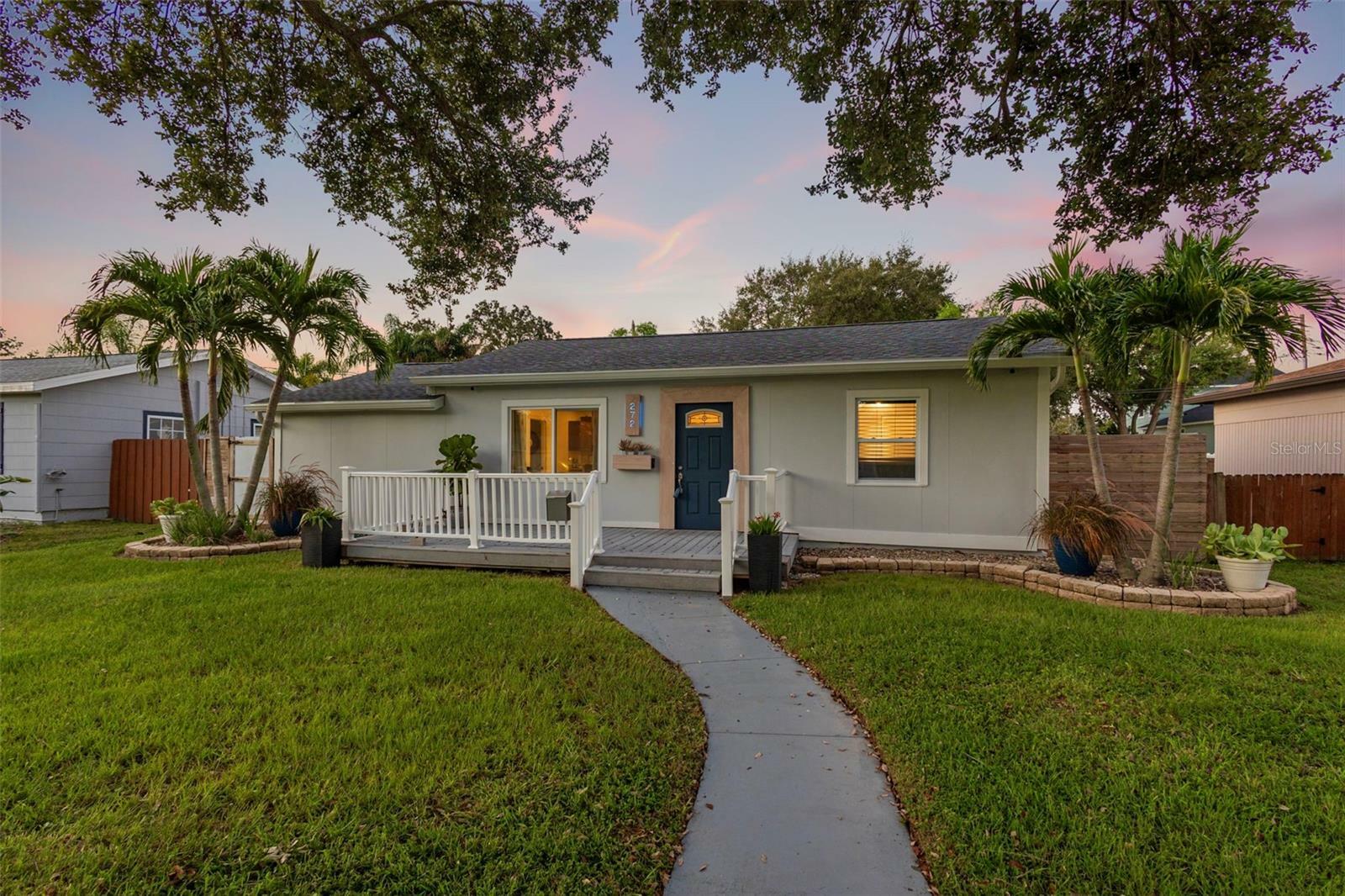 Property Photo: 272 39th Avenue NE FL 33703