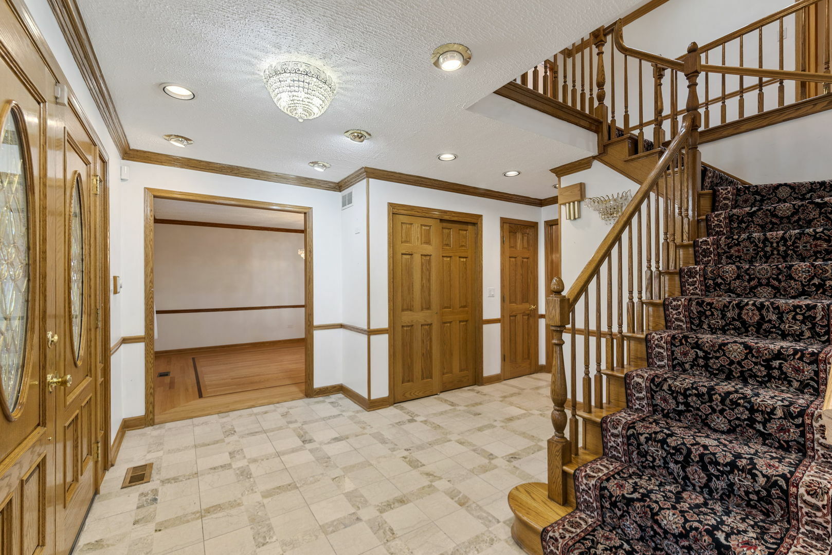 Property Photo:  28 Cambridge Drive  IL 60523 