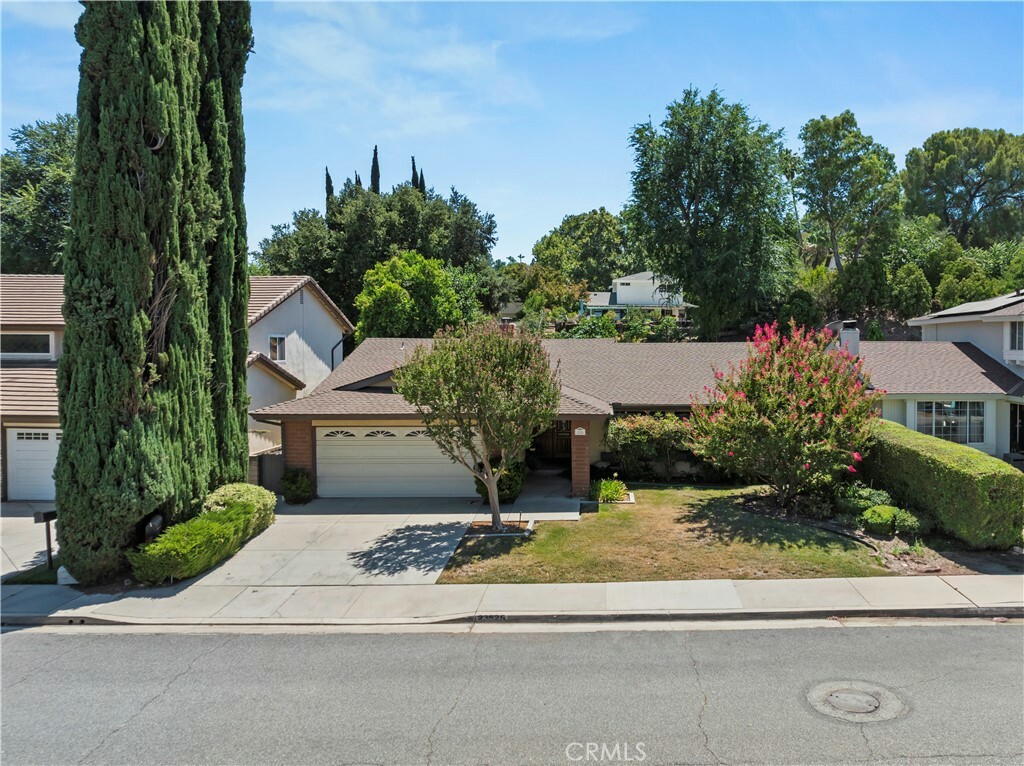 Property Photo:  23526 Heather Knolls Place  CA 91321 