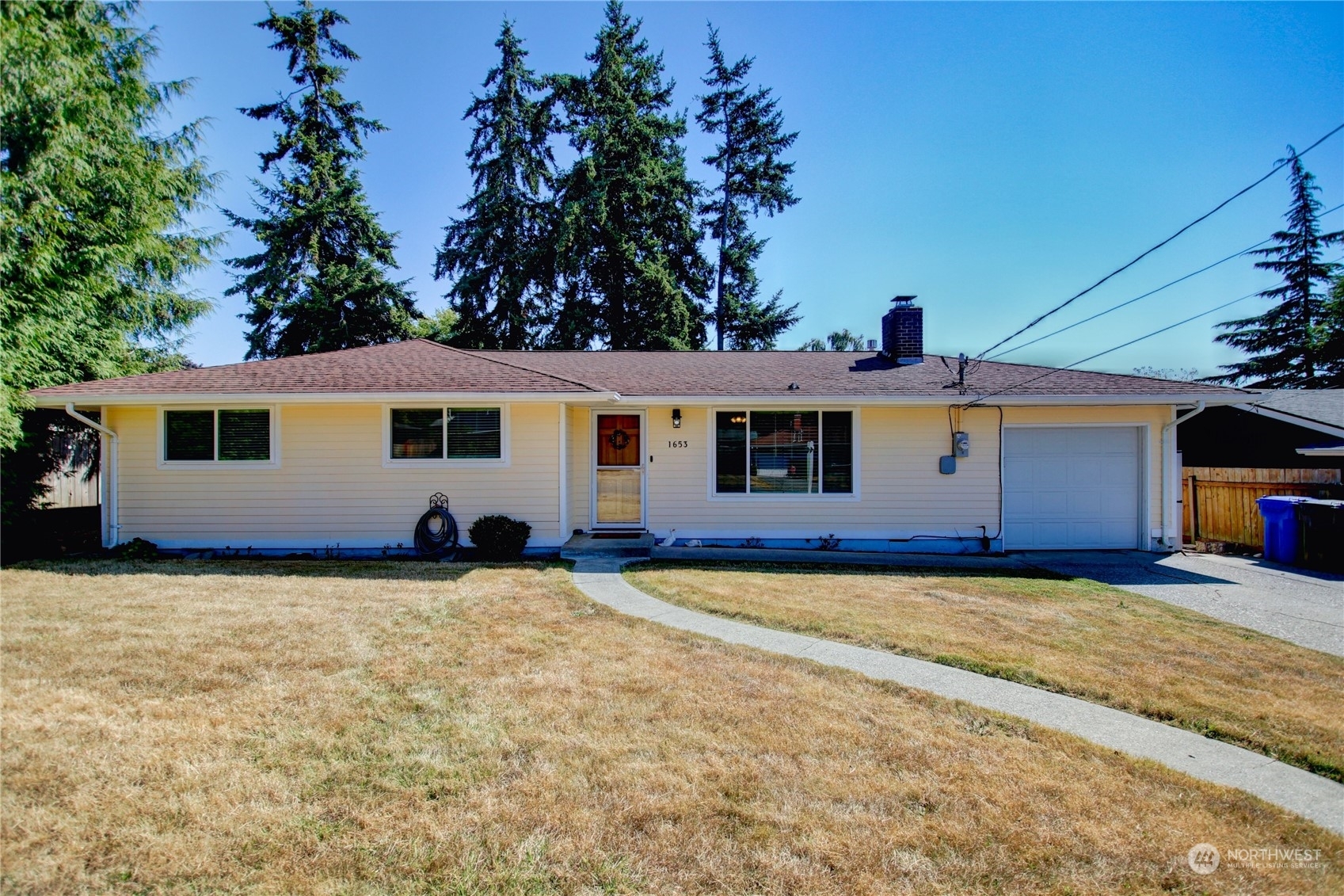 Property Photo:  1653 NE 4th Avenue  WA 98277 